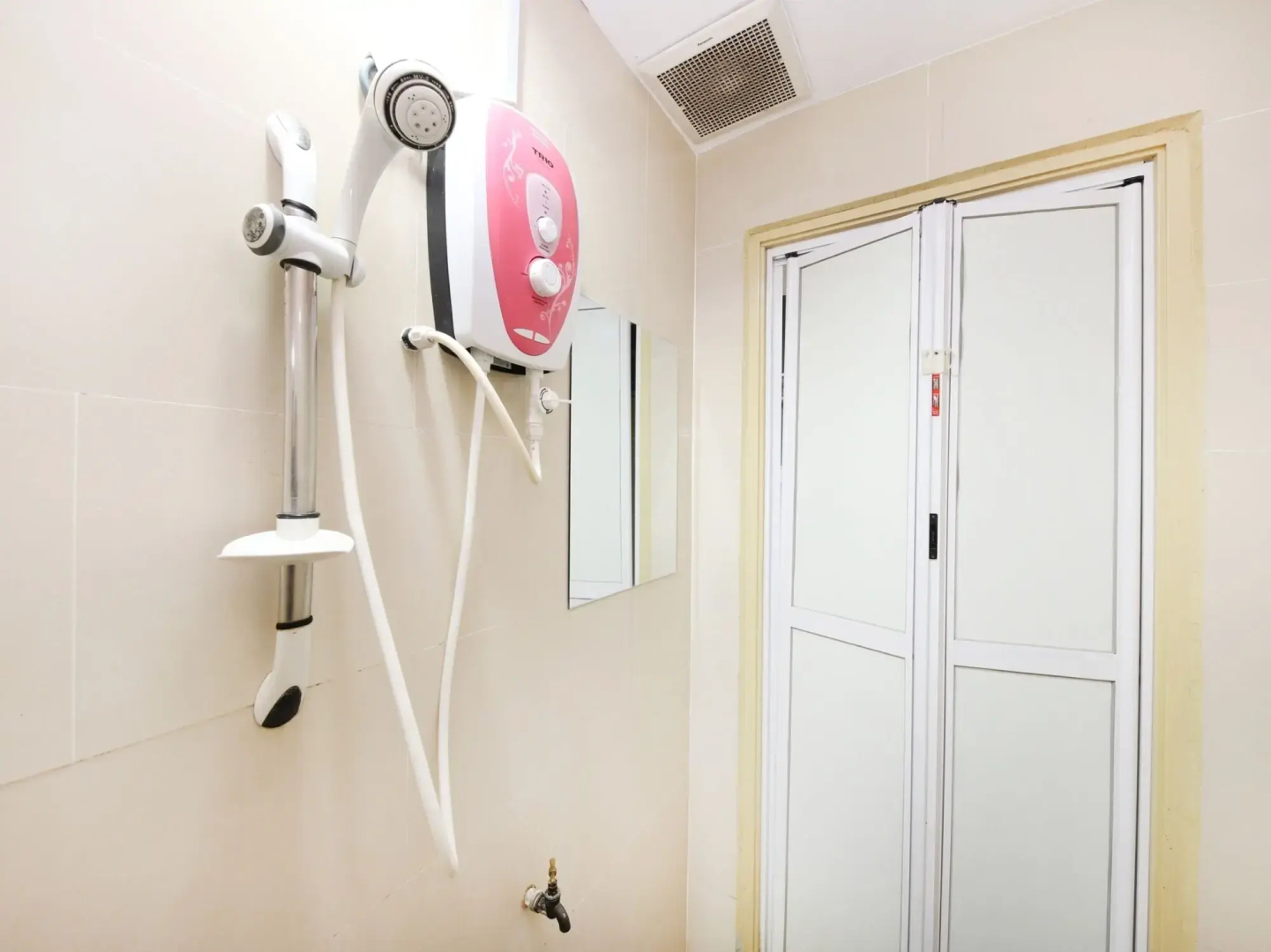 OYO 720 Corridor Hotel 2