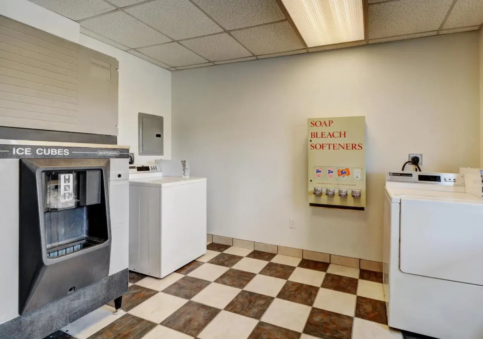 Motel 6 Seekonk, MA - Providence East