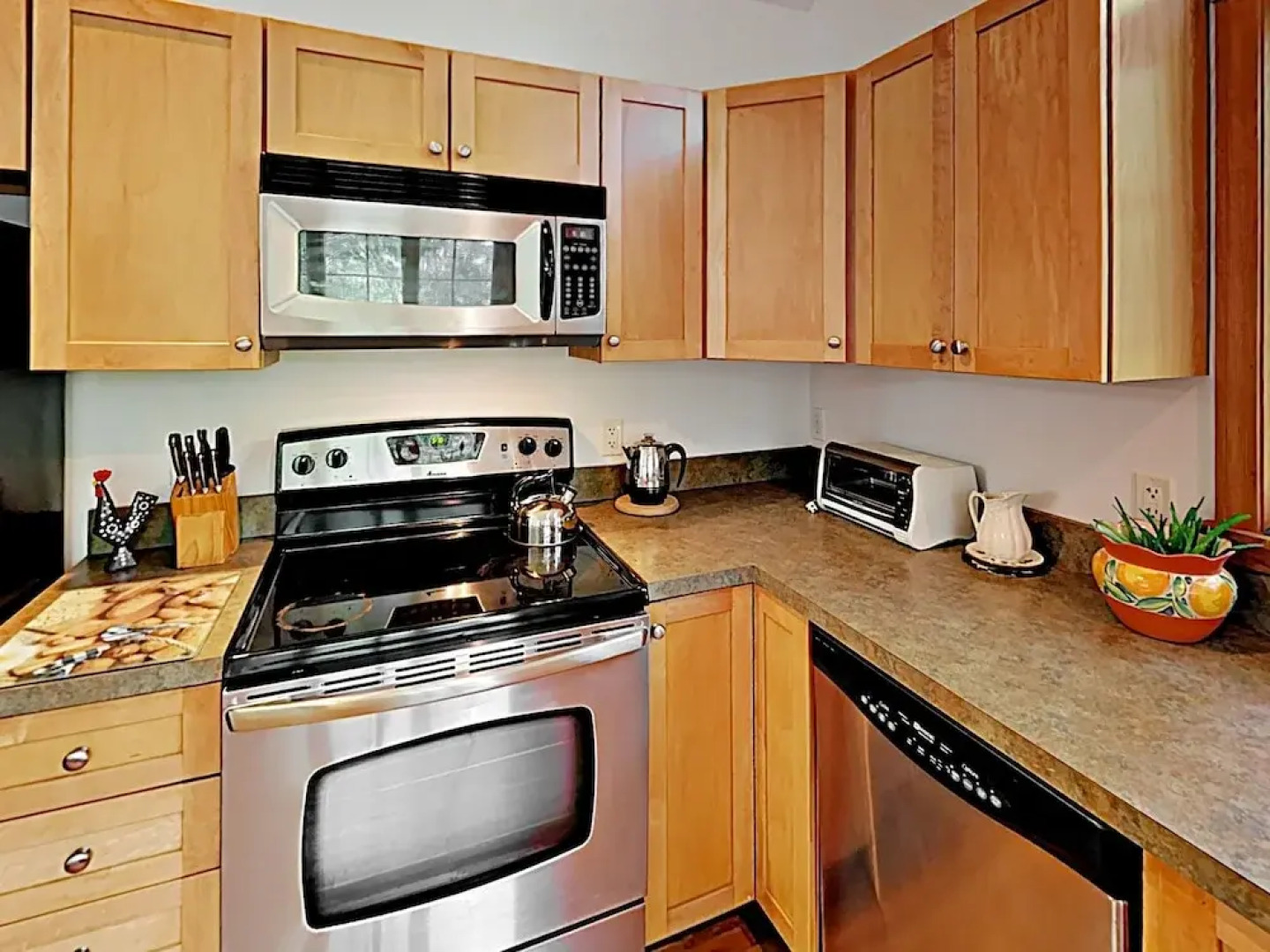 Woodsy Cape Cod Home by RedAwning