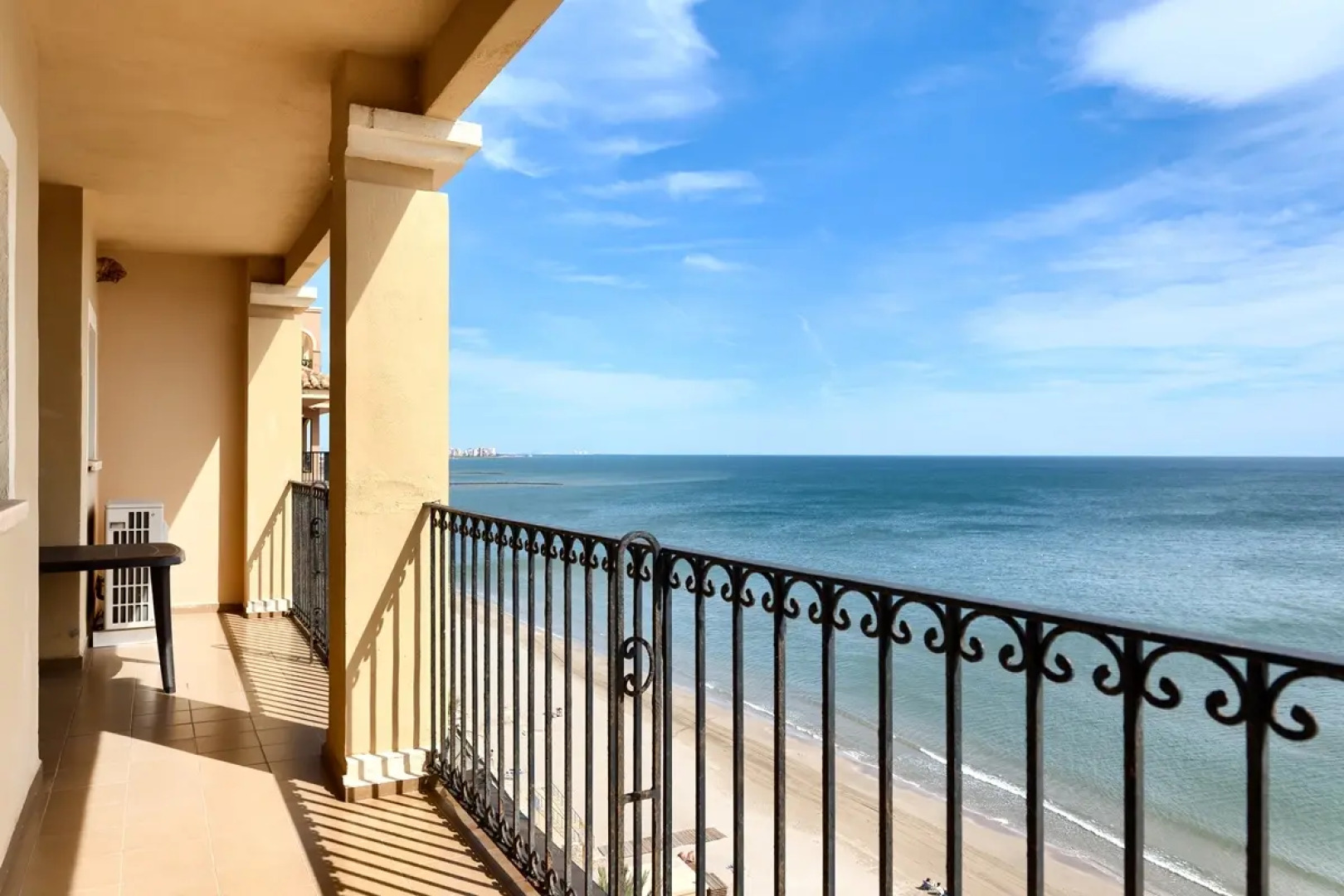 Apartamentos Valencia Port Saplaya