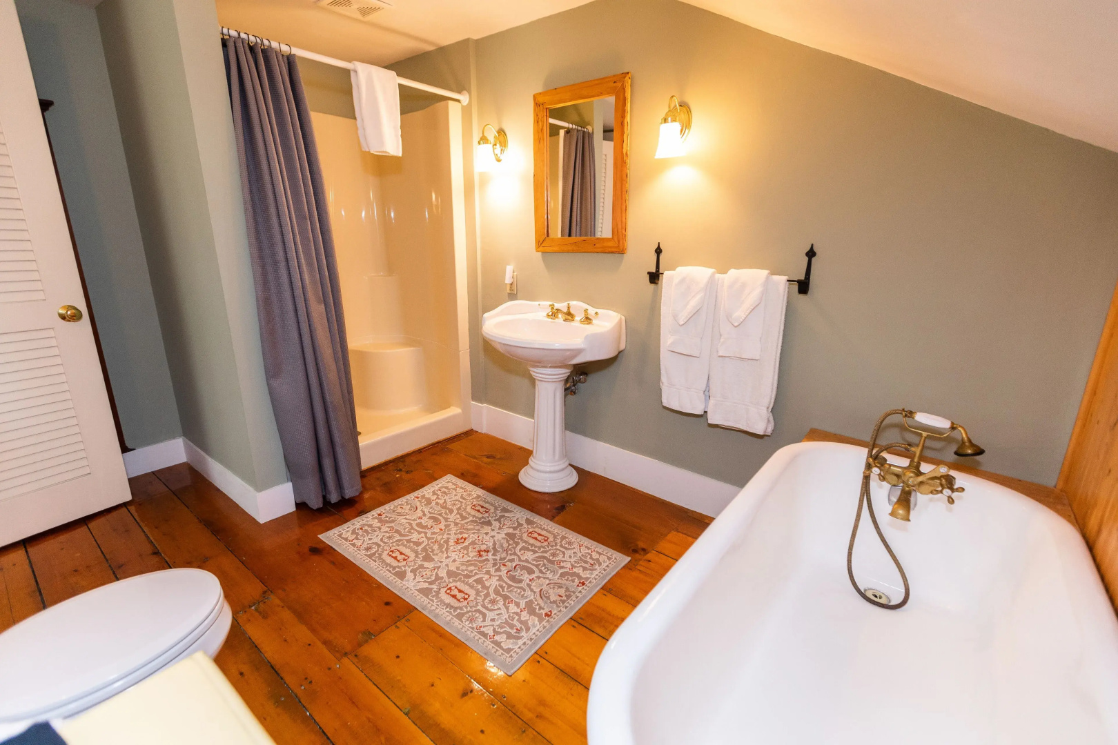 Waybury Inn