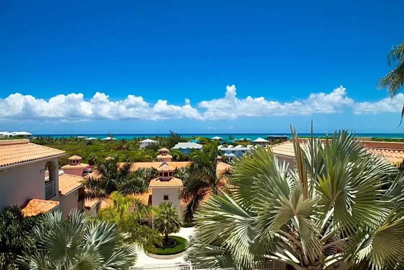 La Vista Azul Resort