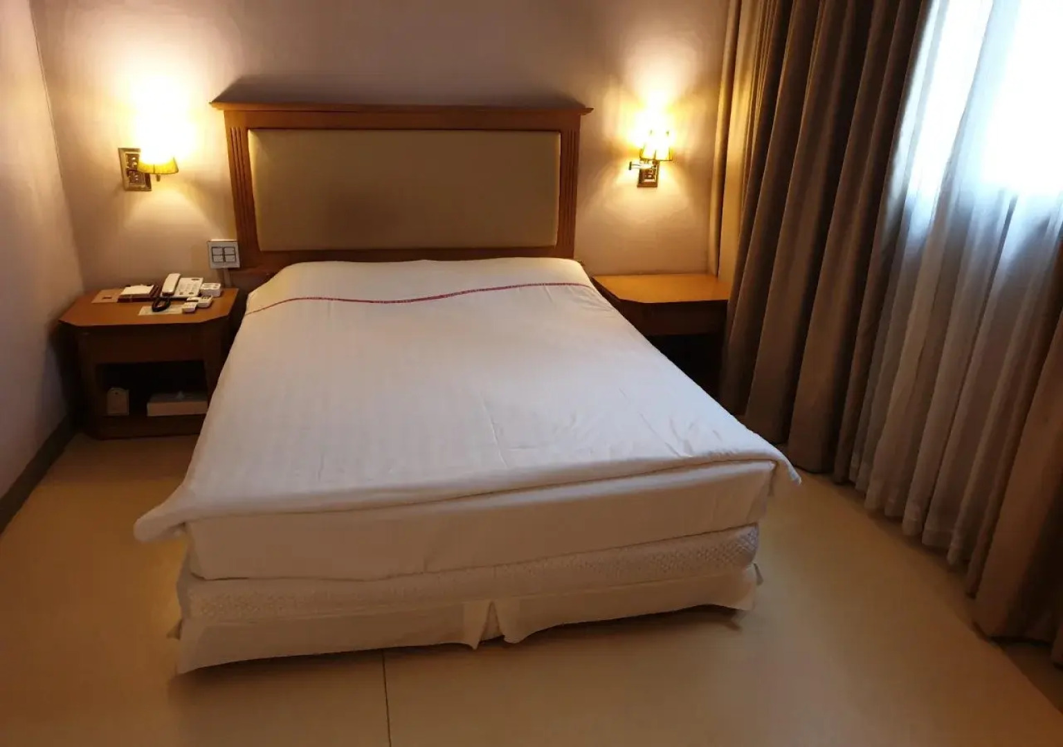 Solium Business Hotel