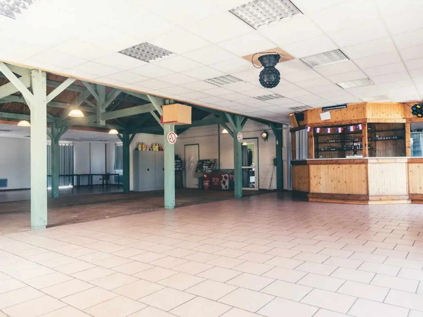 Wooden Chalet With Covered Terrace, on the Edge of a Lake