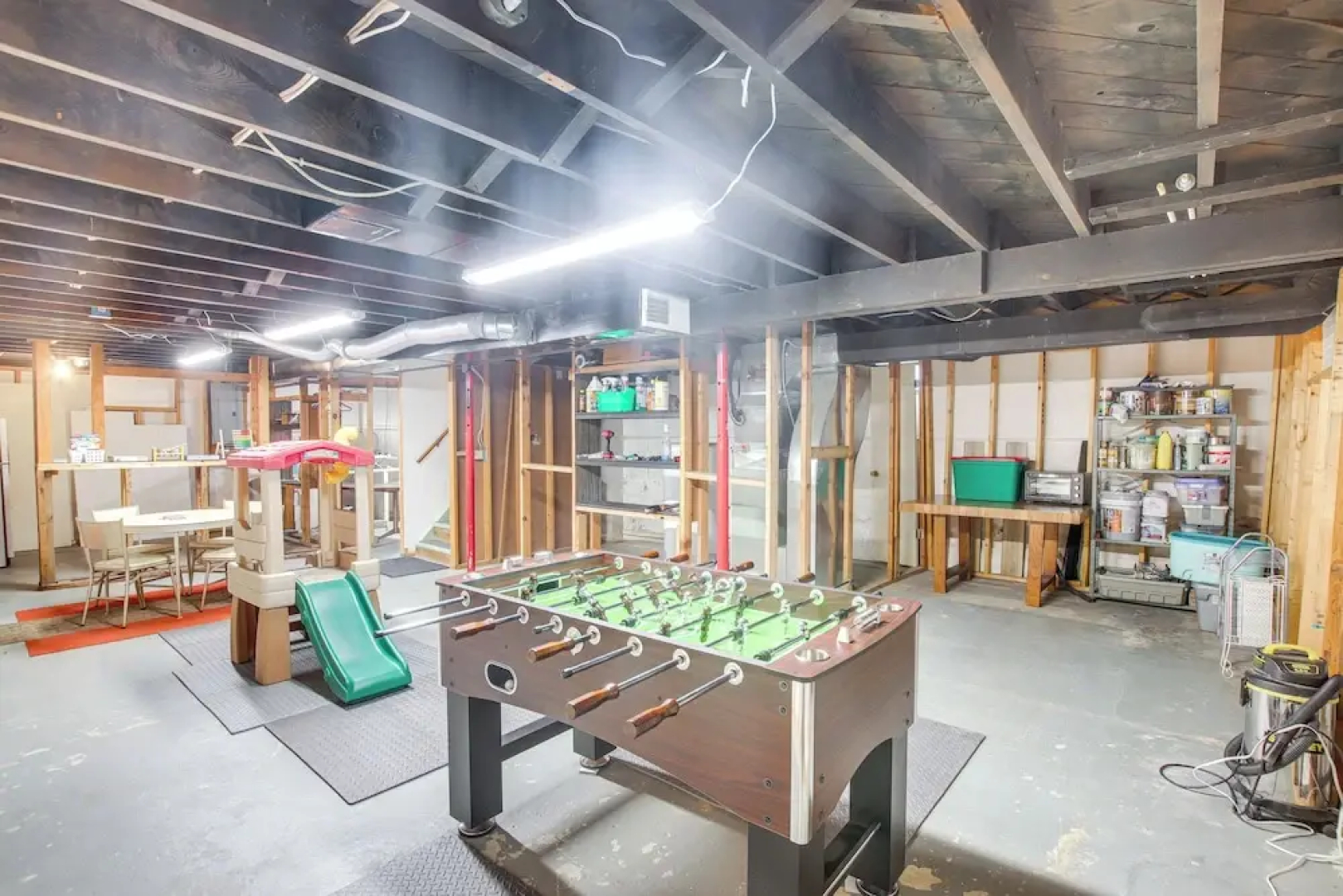 Pet-friendly Hiawatha Retreat w/ Private Yard!