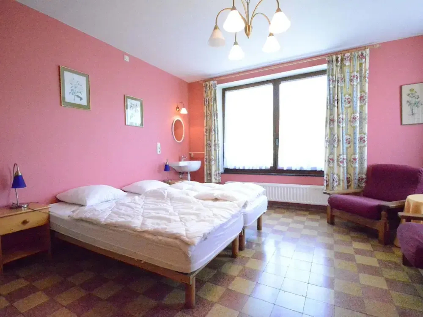 Spacious Retreat, Daverdisse