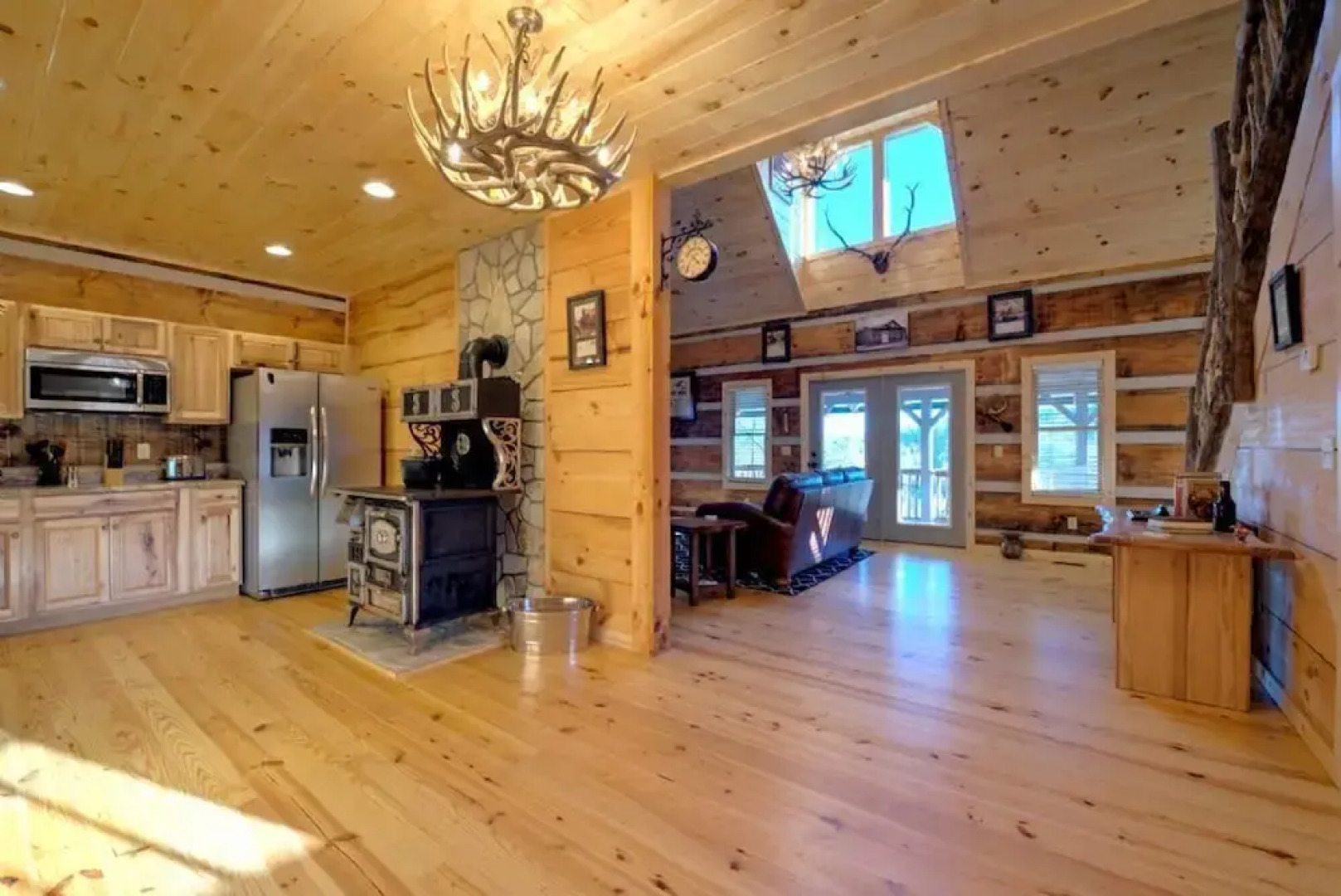 Pony Express - 2 Br Cabin