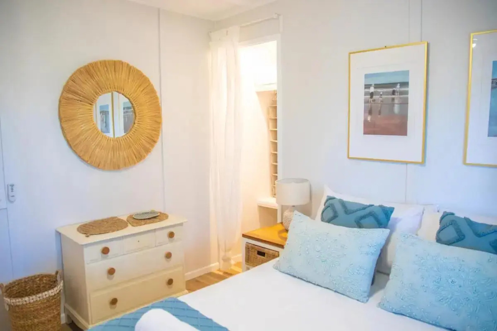 Yarabin - Luxury 6 Bedroom Home With Ocean Views