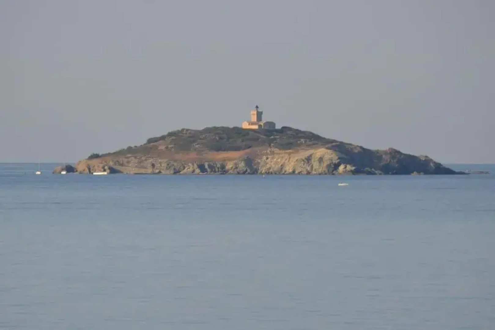 La Licorne: T3 rénové vue mer, plage à pied