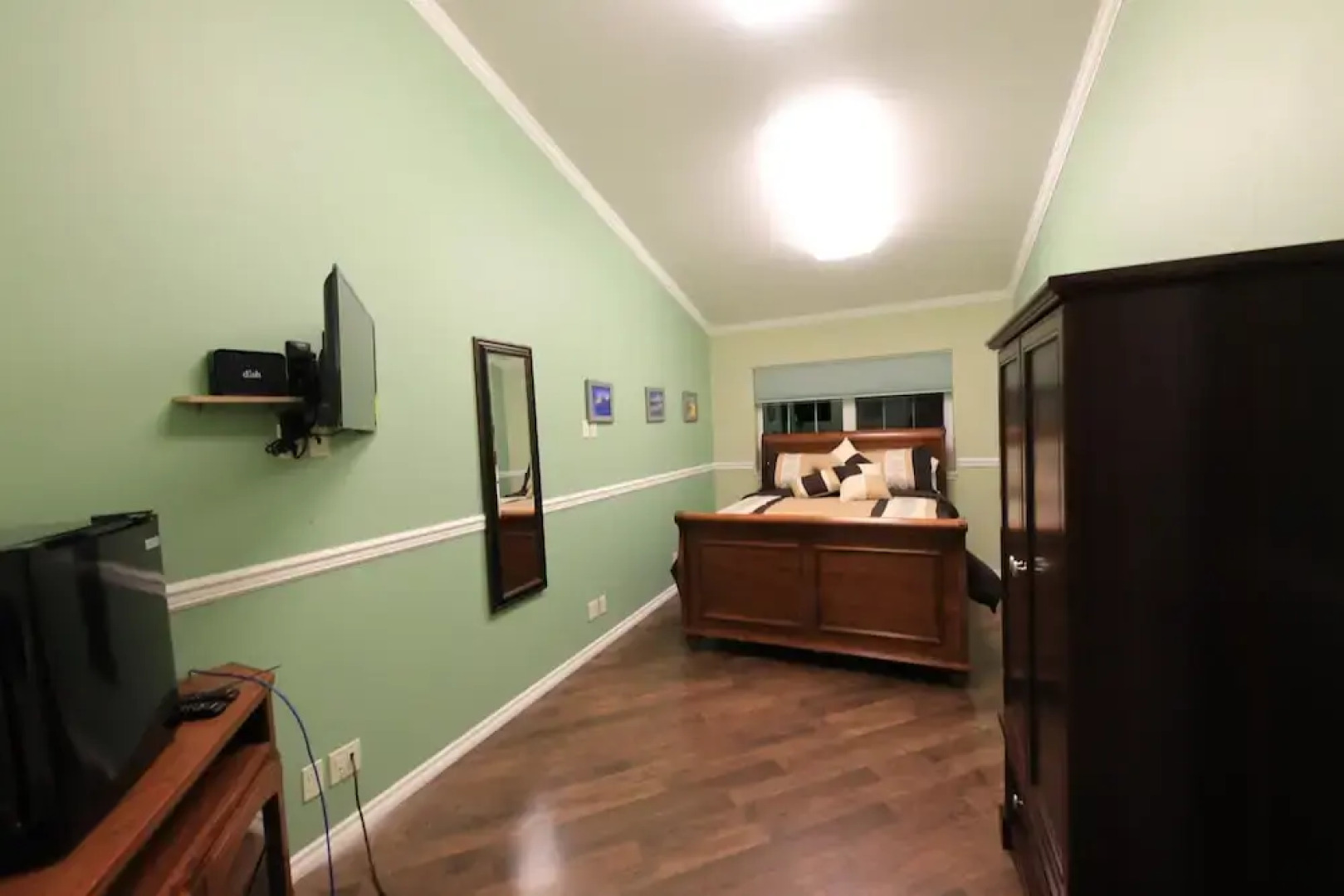 Aurora Pioneer Manor