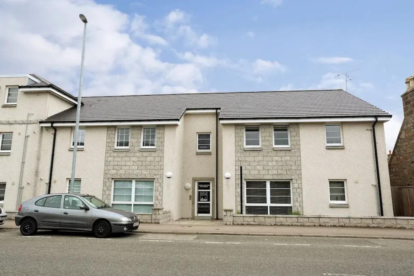 Town & Country Apartments -Priory Park