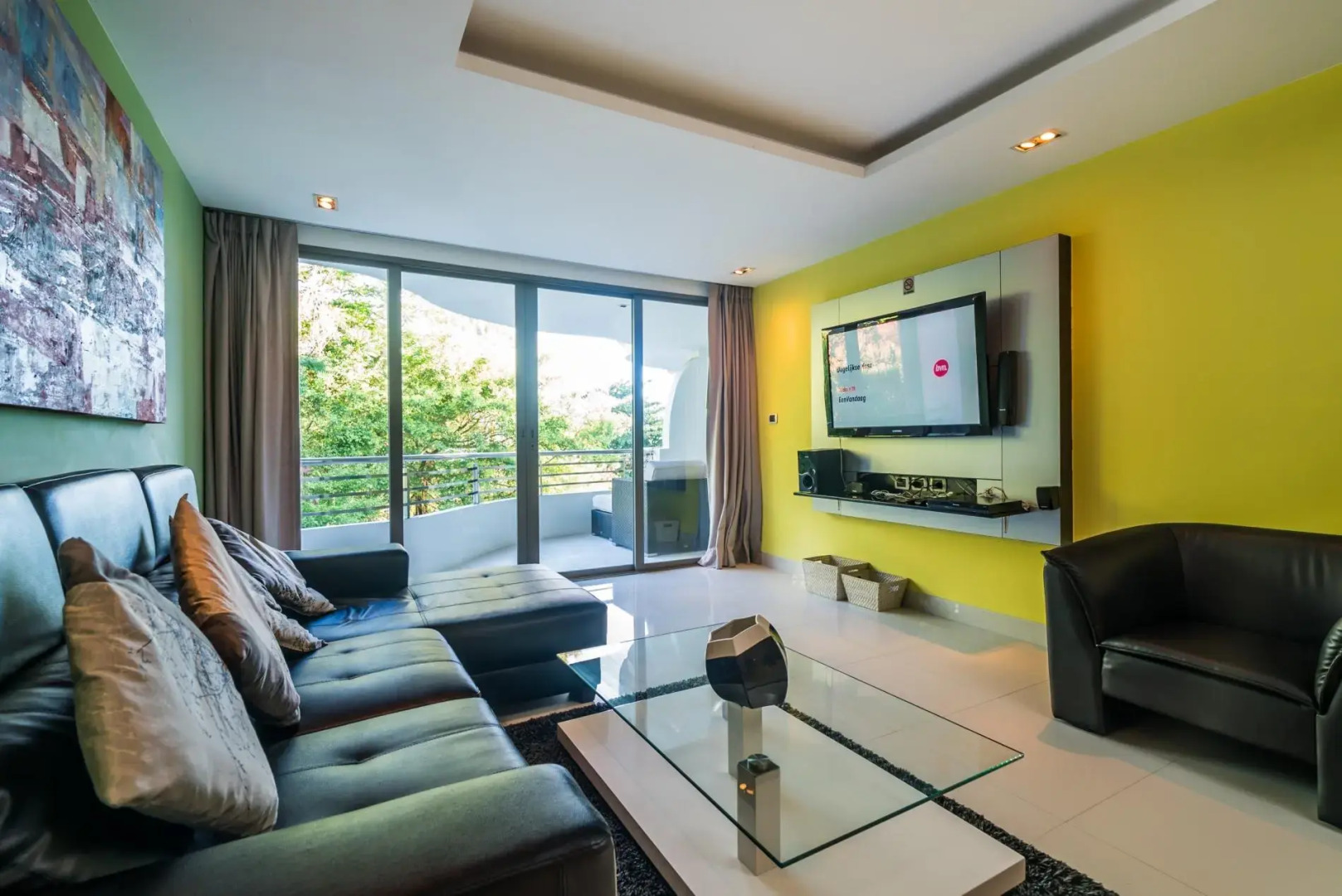 N308 - Walk to the beach apartment in Kamala, pool, gym, parking