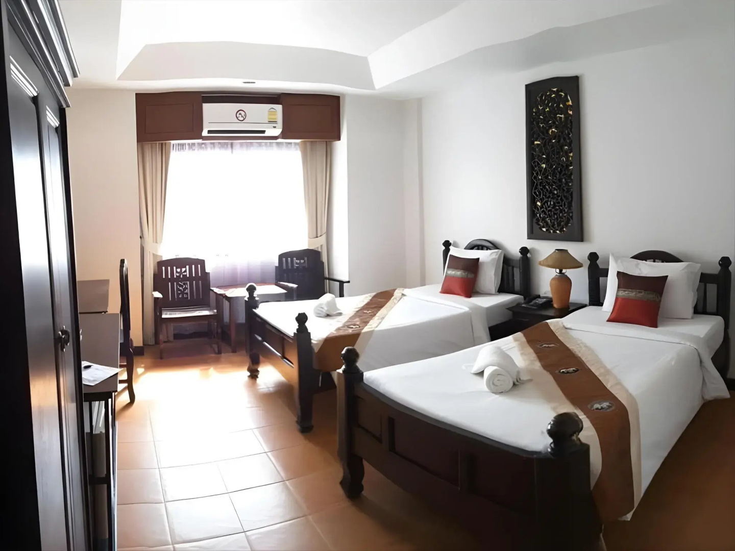 Wangburapa Grand Hotel