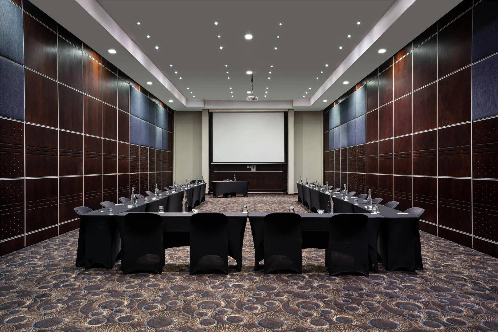 Premier Hotel OR Tambo