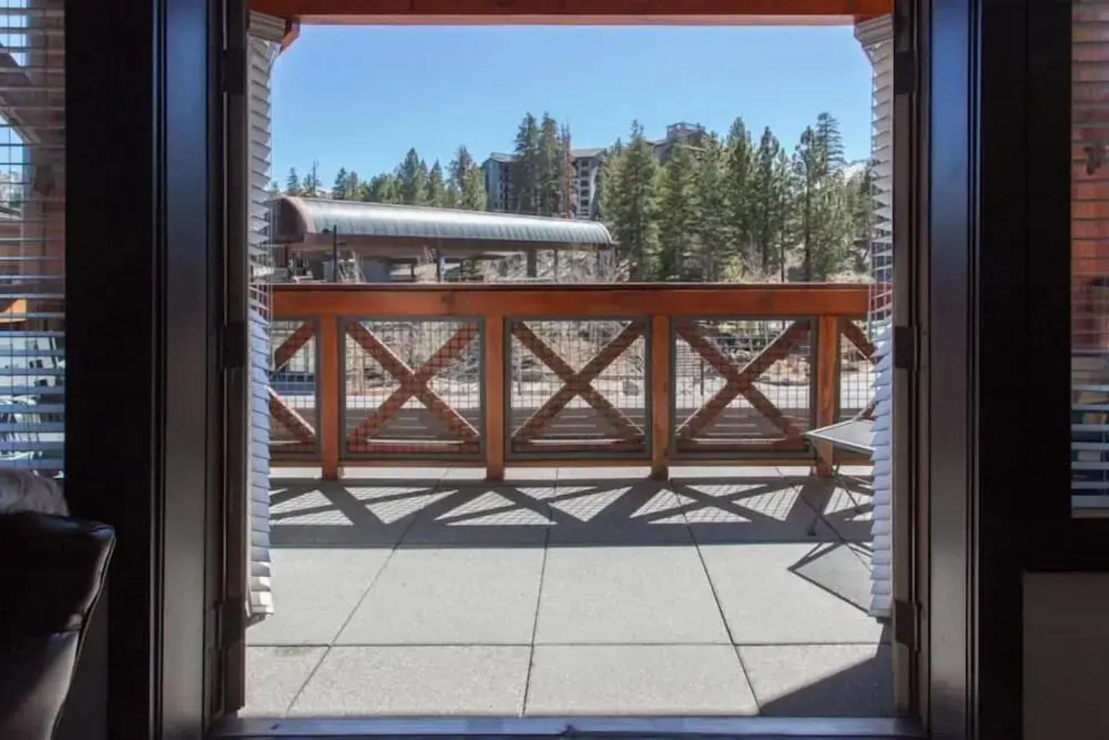 Village 2230 White Mountain Lodge