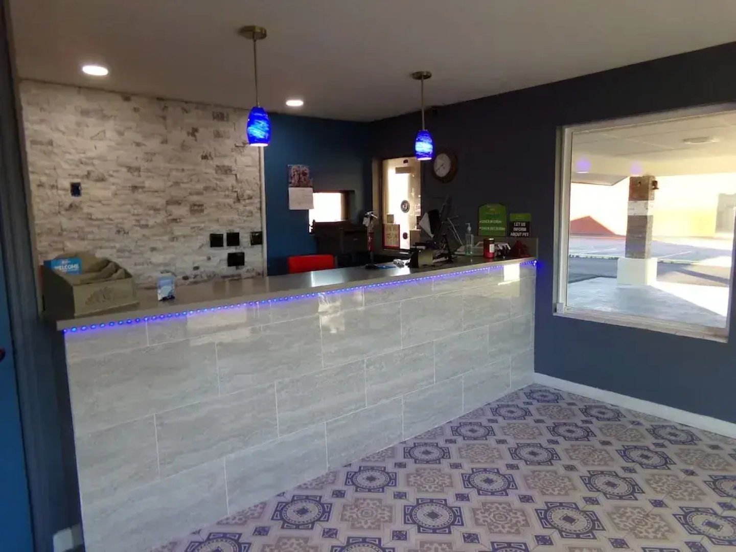 Regal Inn