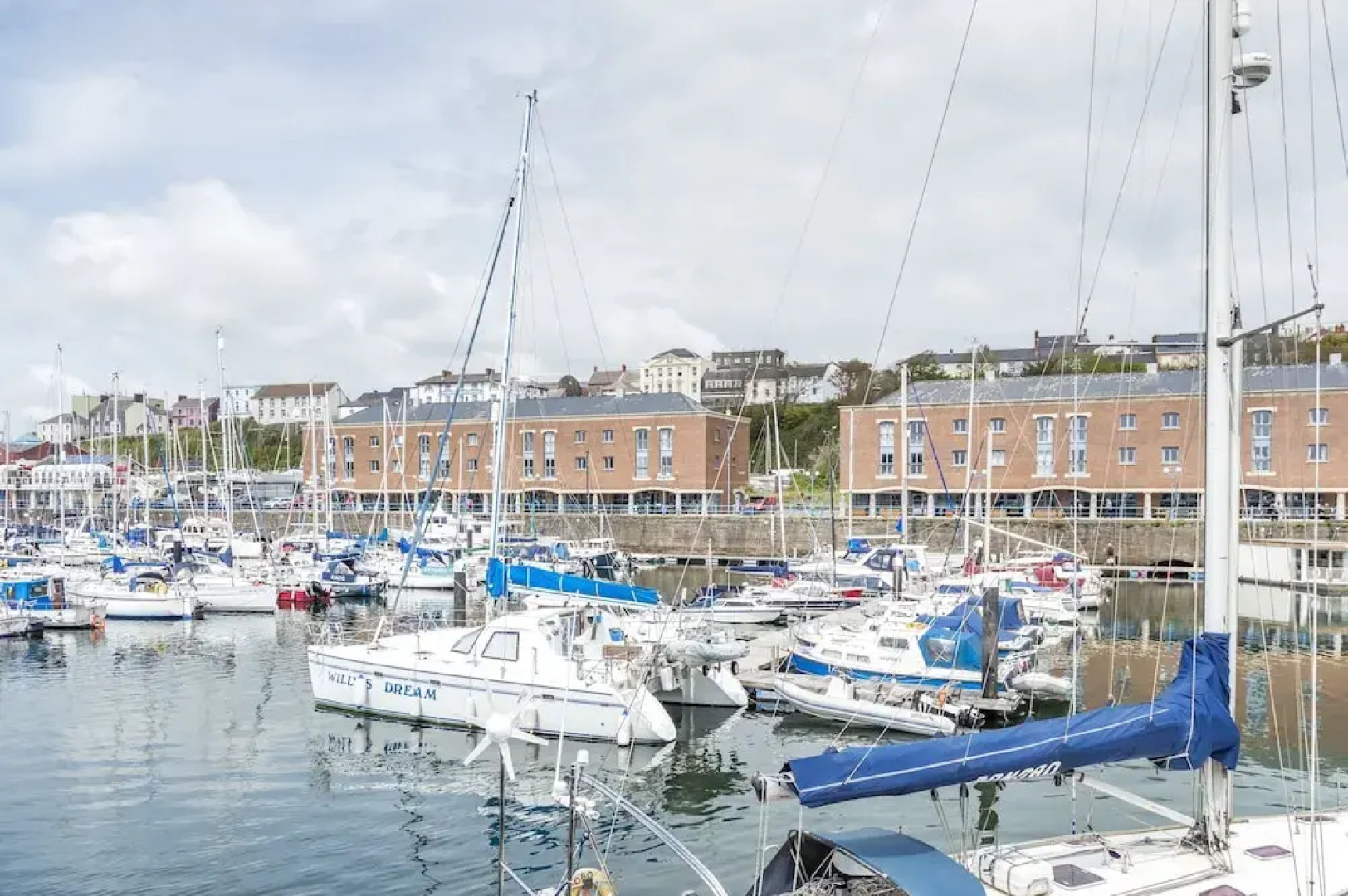 Marina View - 3 Bedroom - Milford Haven