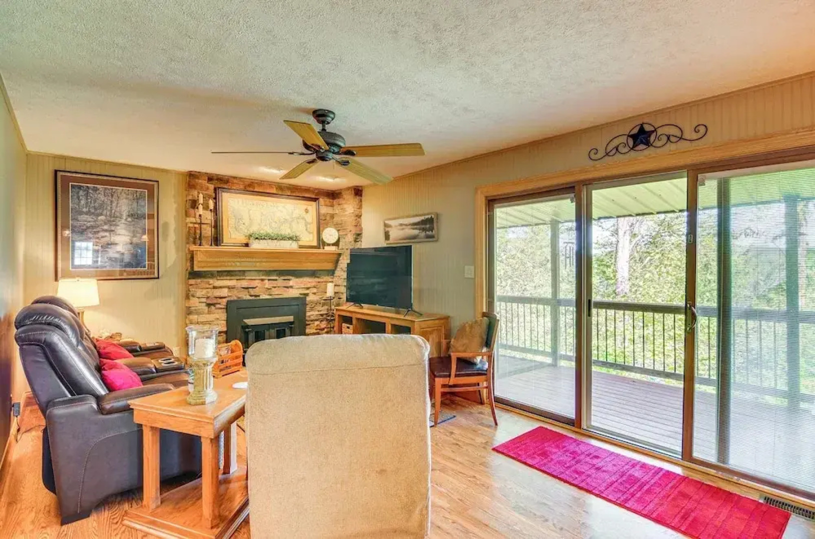 4 Mi to Cumberland River: Cabin w/ Deck & Fire Pit