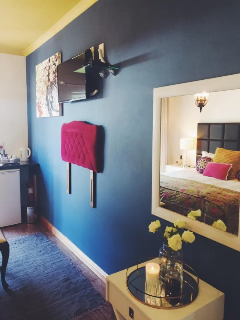 The Hedge Guesthouse