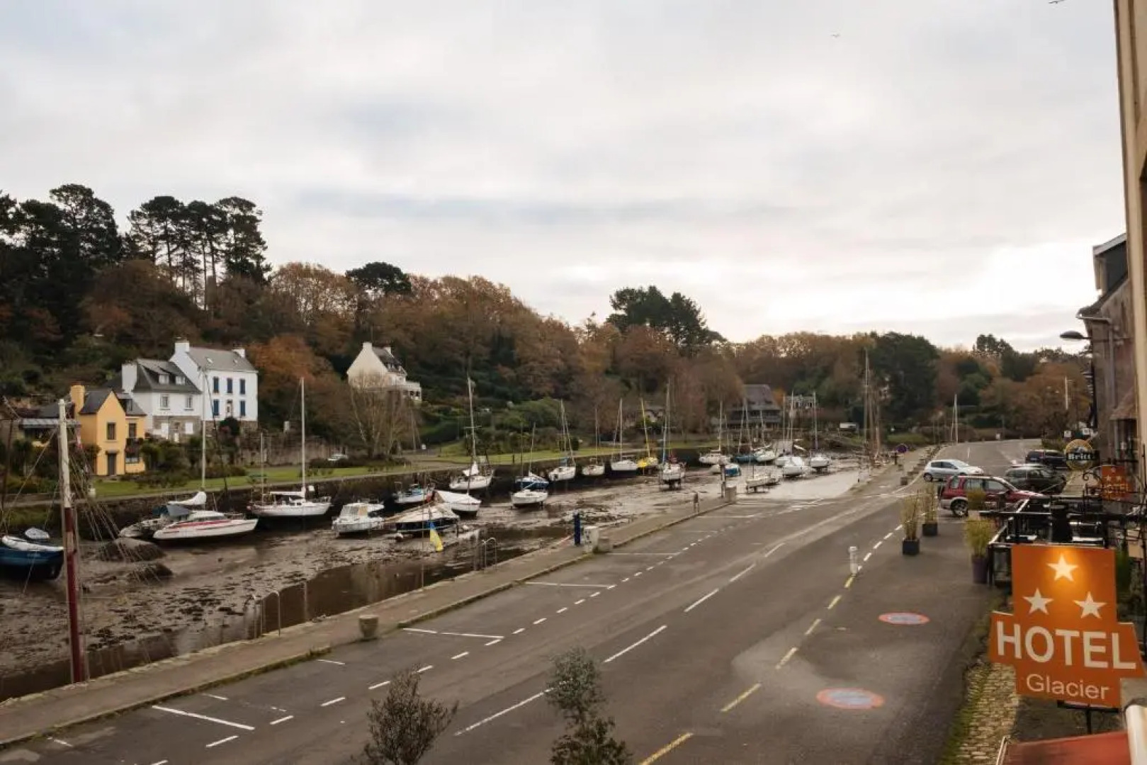 Citotel La Chaumiere Roz Aven