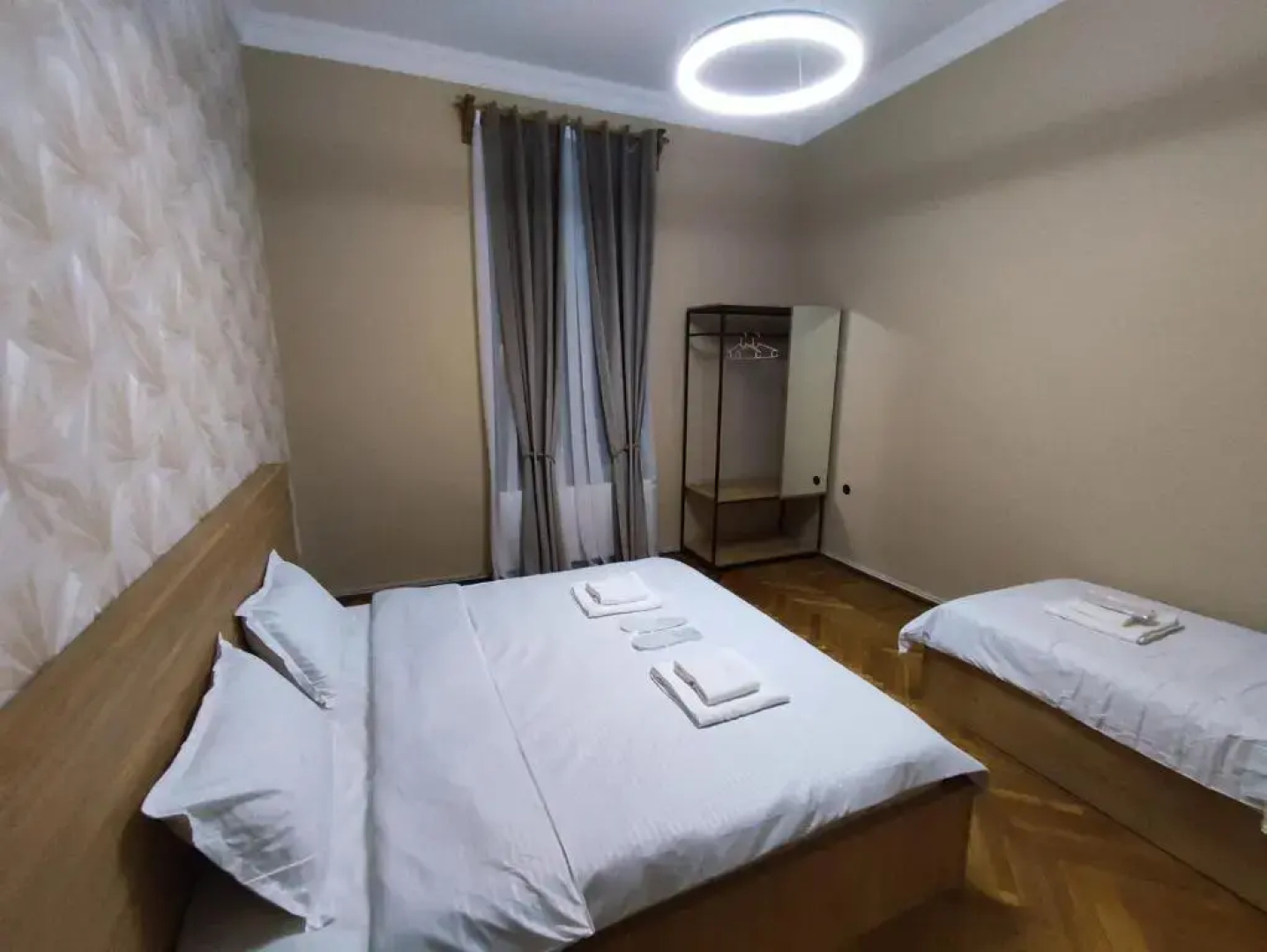 Happy Stay Hotel