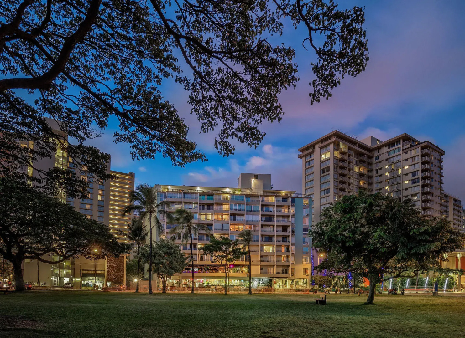 Castle at Waikīkī Grand