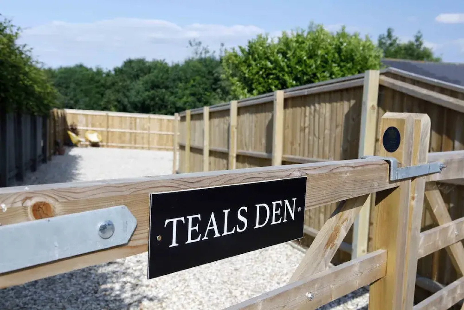 The Granary and Teals Den at Carters Barn Farm