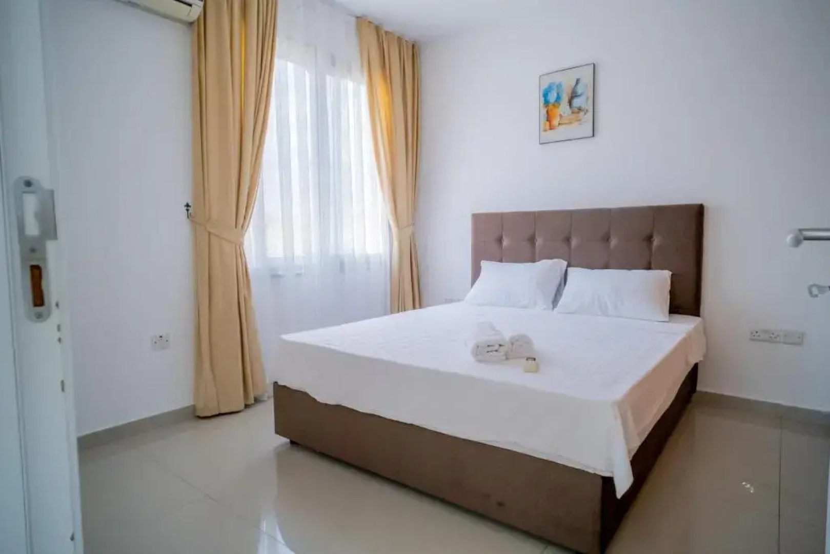 Beautiful Two-bedroom Apartment with Sea and Mountain views Sel 8-5