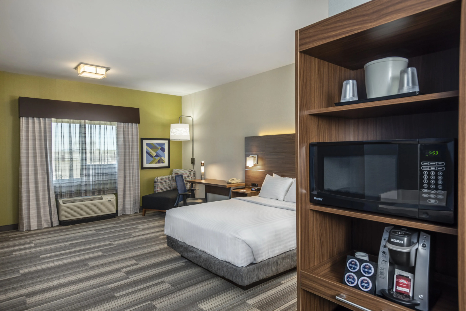 Holiday Inn Express & Suites Medicine Hat Transcanada Hwy 1 by IHG