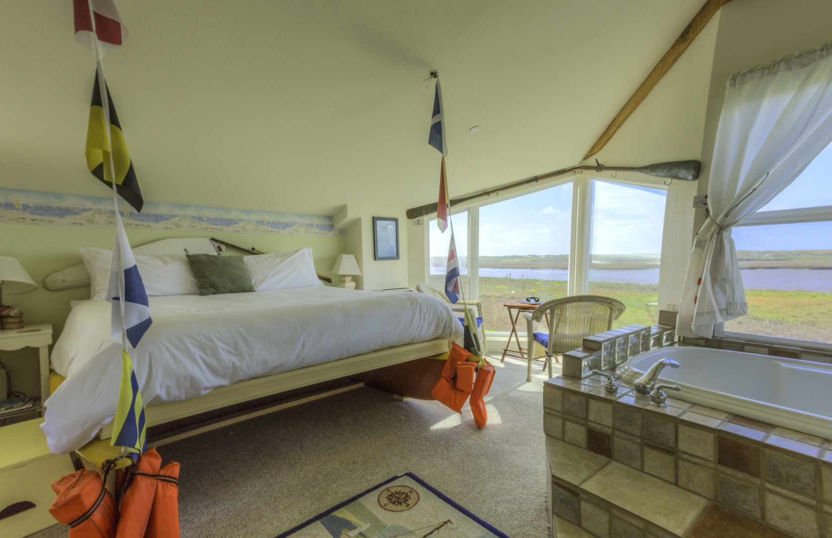 Captain's Inn at Moss Landing