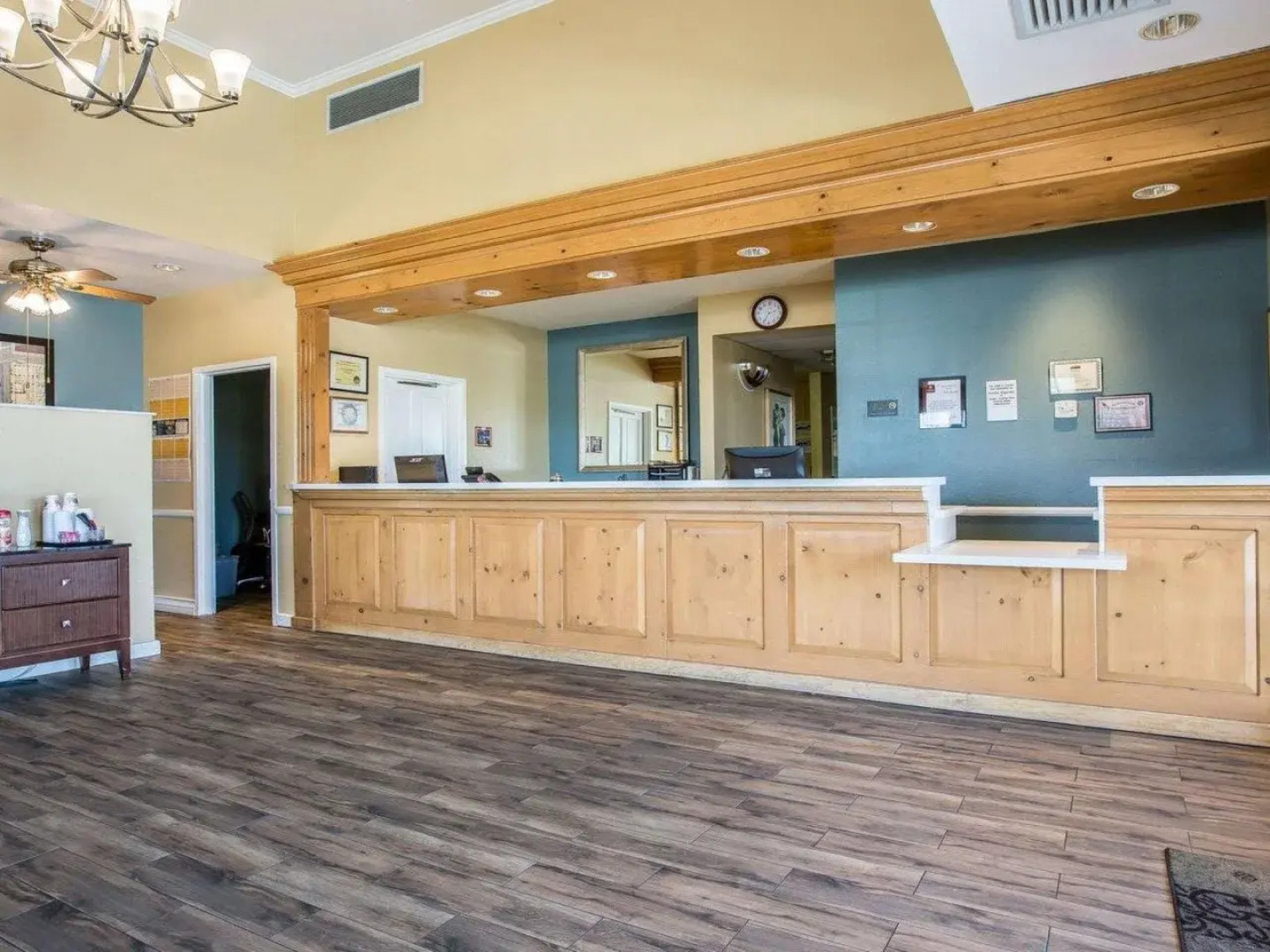 Clarion Inn Near China Lake Naval Station