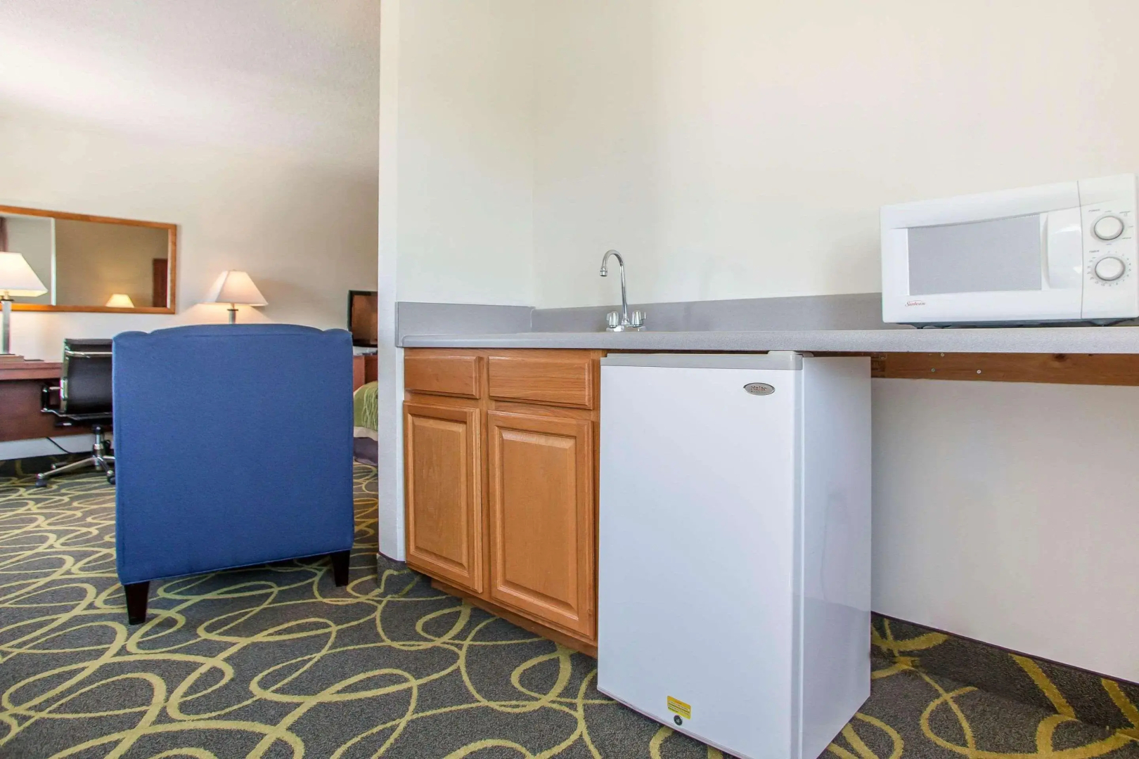 Comfort Inn Muscatine near Hwy 61