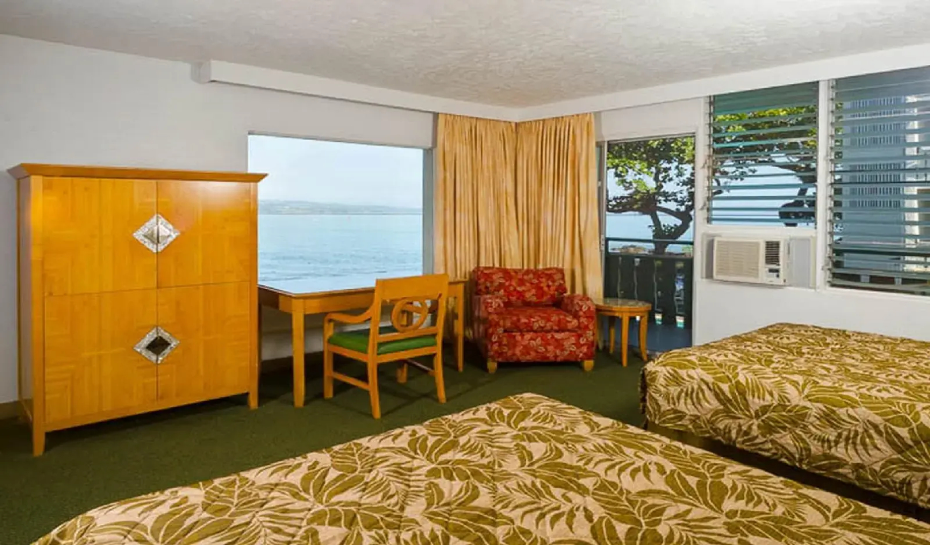 Hilo Bay Hotel