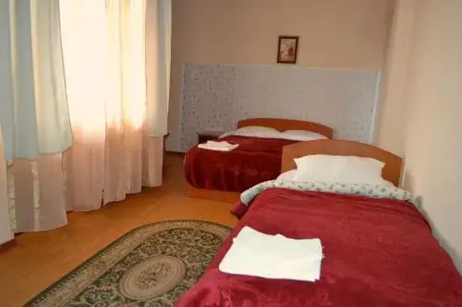 Hotel Tata Si Fii