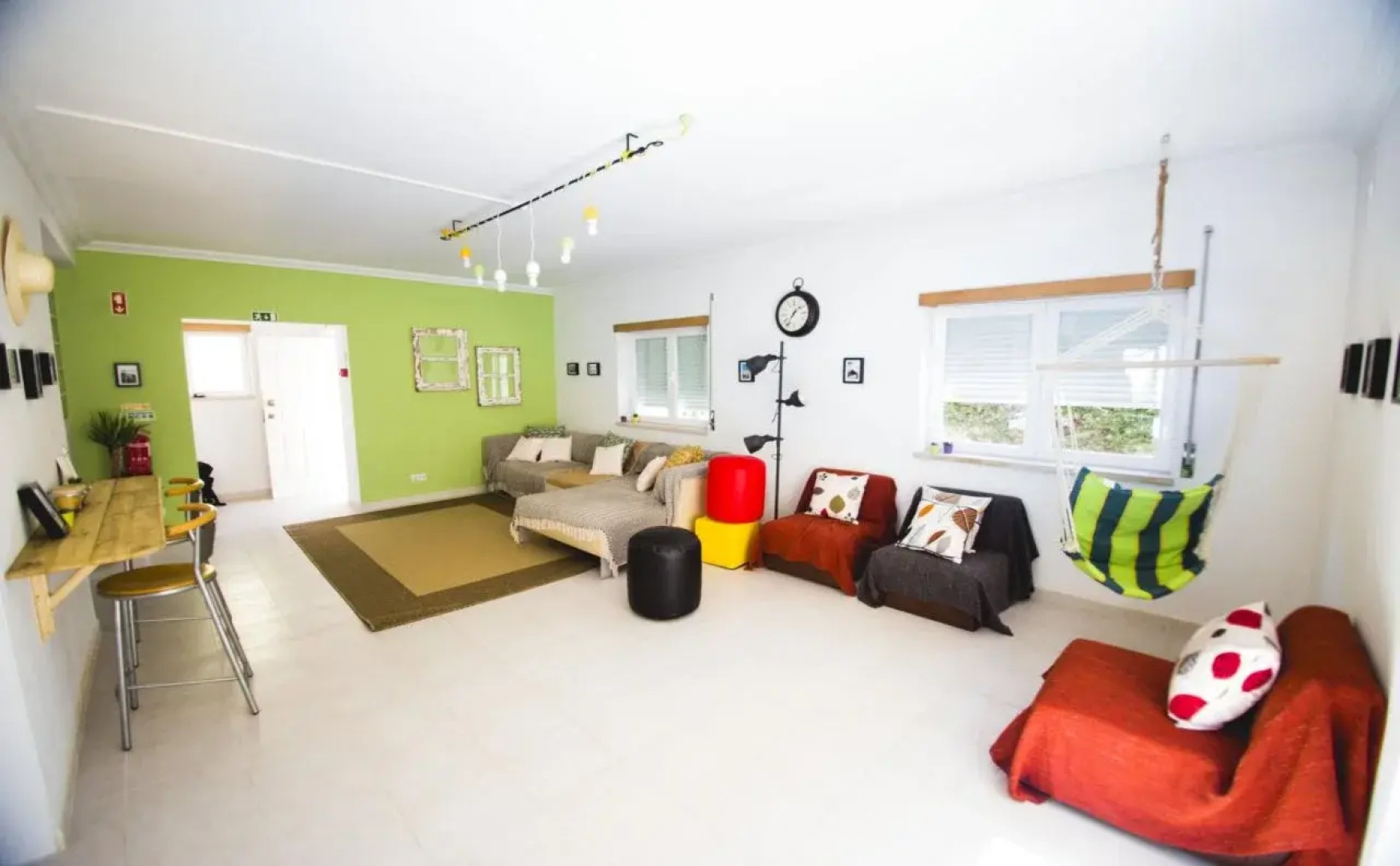 Pineapple Surf House - Hostel