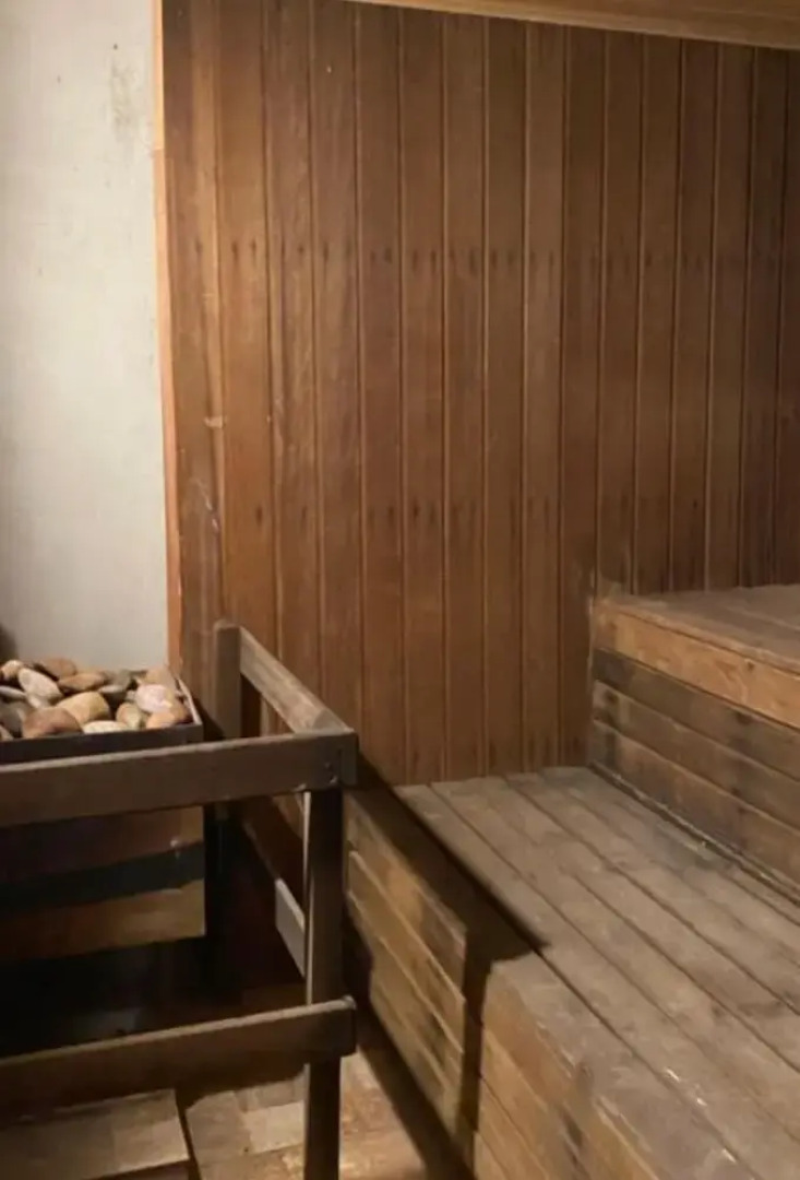 Village Colonial Hotel