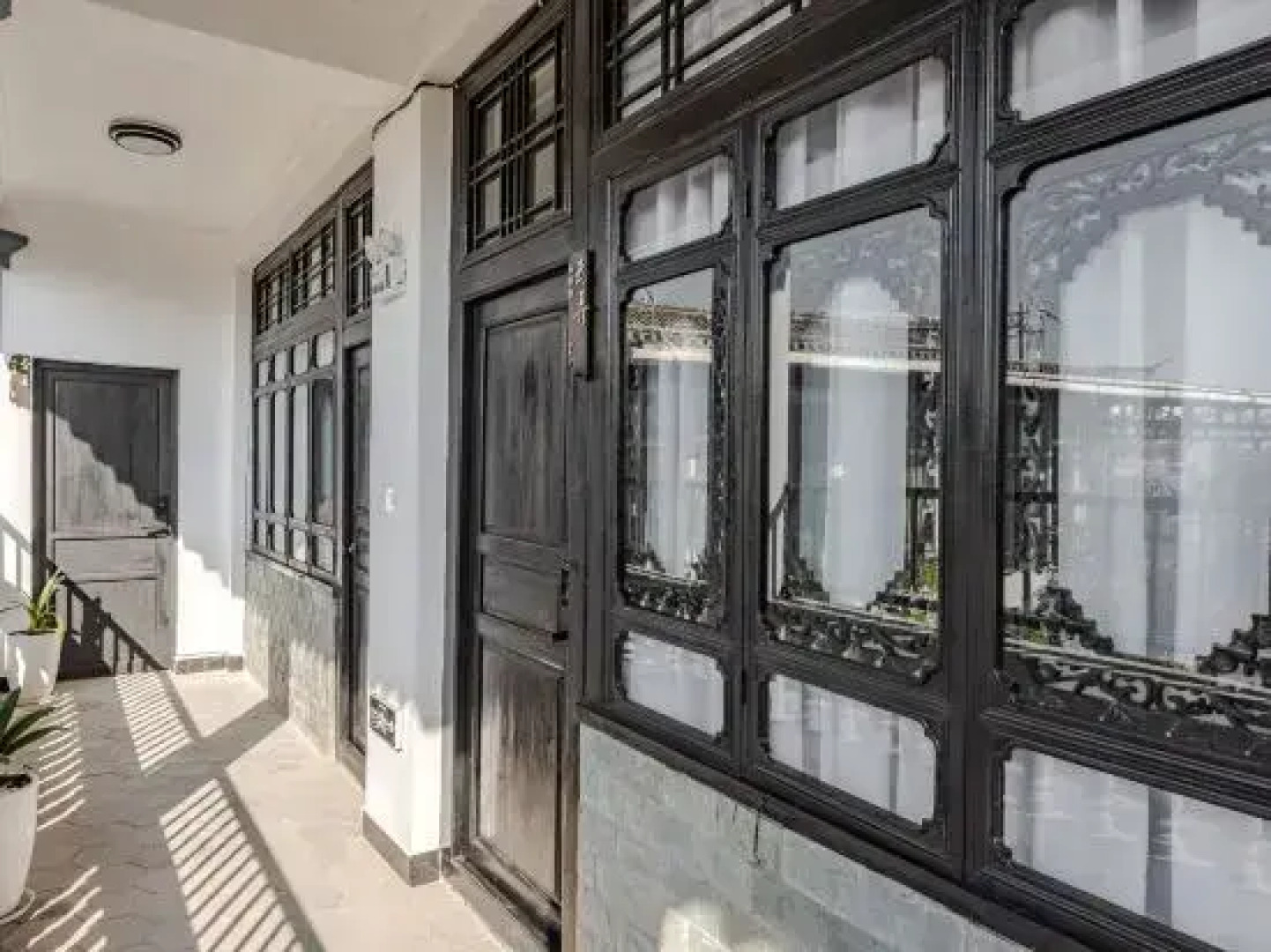 Shenjun Chinese Inn (Weishan Ancient City Xinggong Tower)