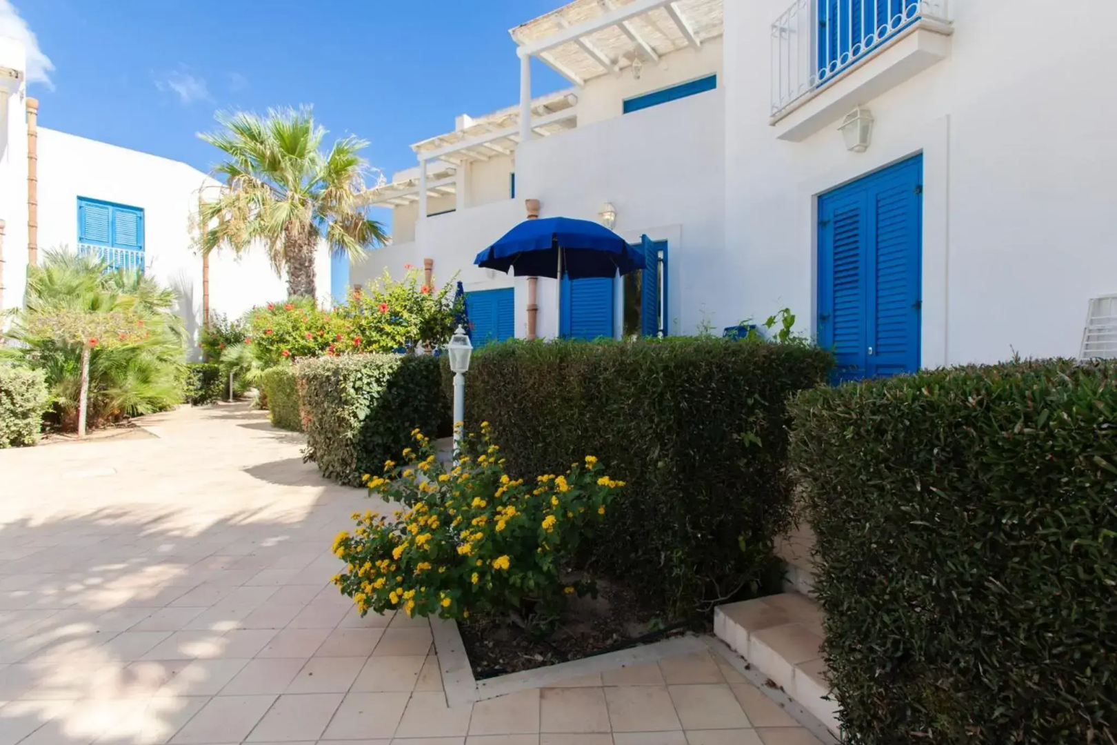 Cala La Luna Resort