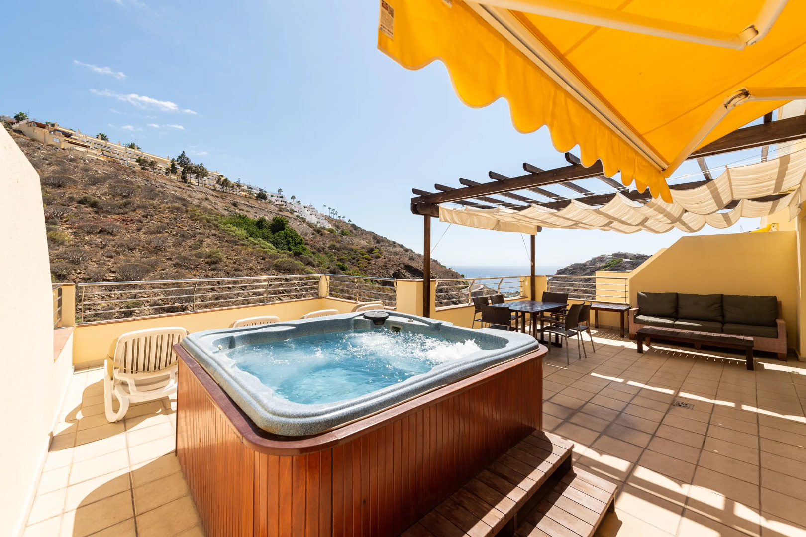 Отель Holiday Club Sol Amadores