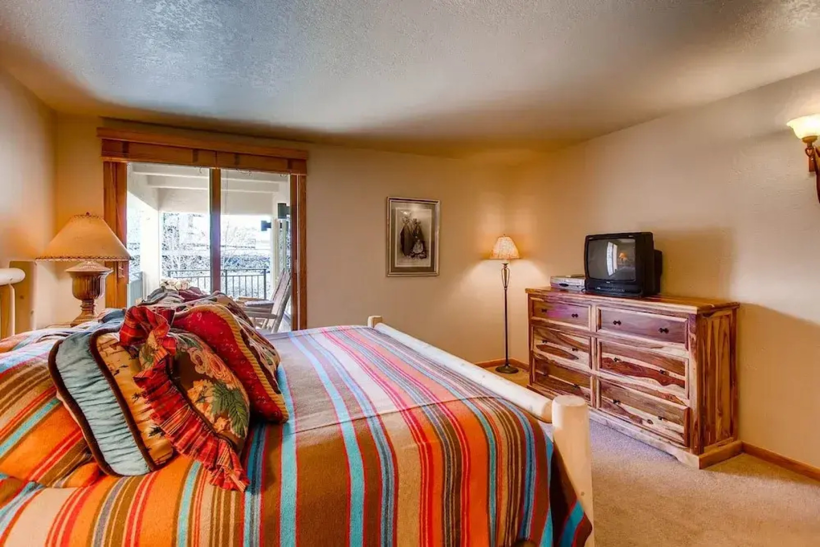 Updated 2 Br With View Of Lifts 2 Bedroom Condo - No Cleaning Fee! by RedAwning