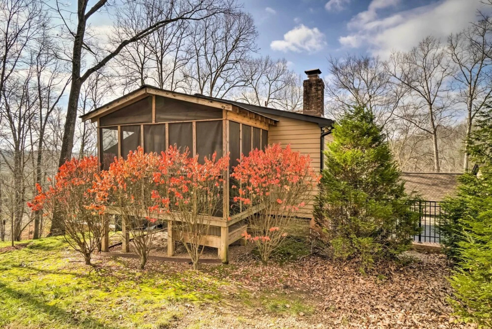 Nashville Area Family Getaway w/ Private Pool!