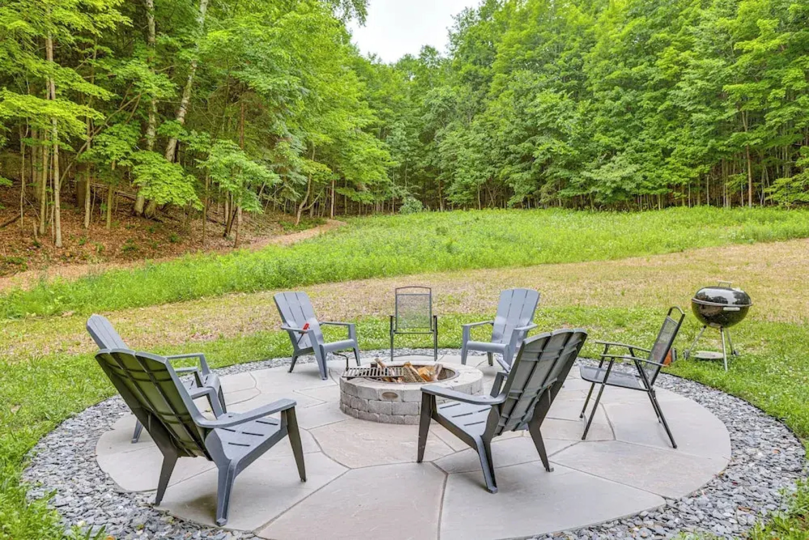 Secluded Suttons Bay Retreat w/ Fire Pit!