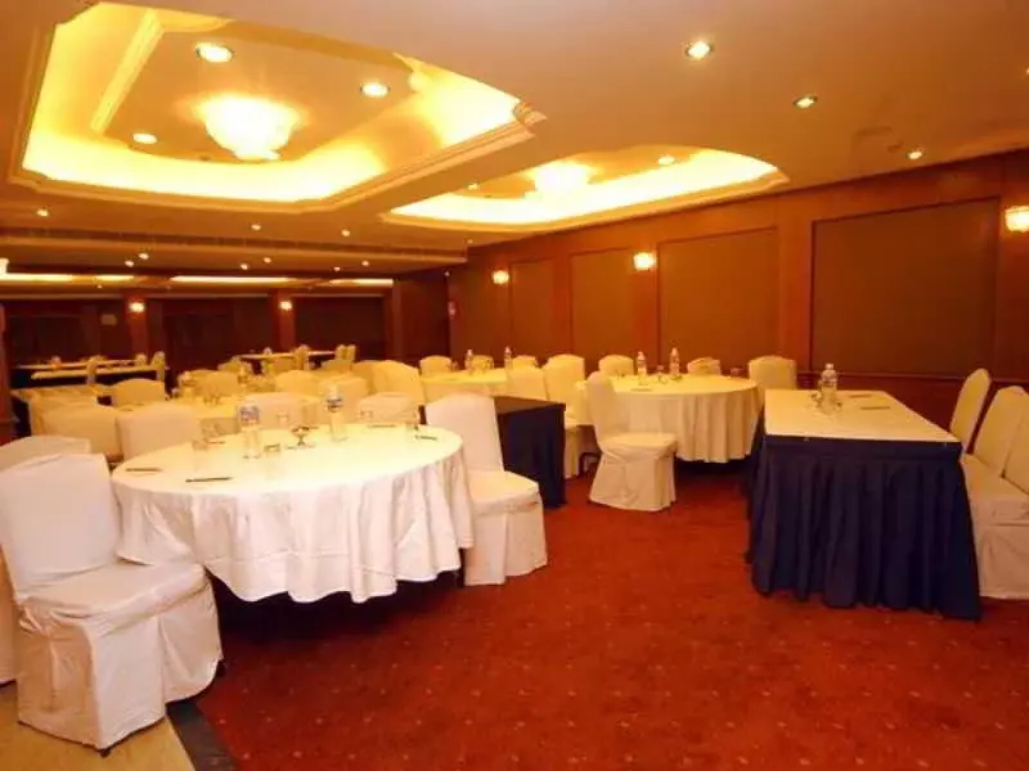 Hotel AJ International