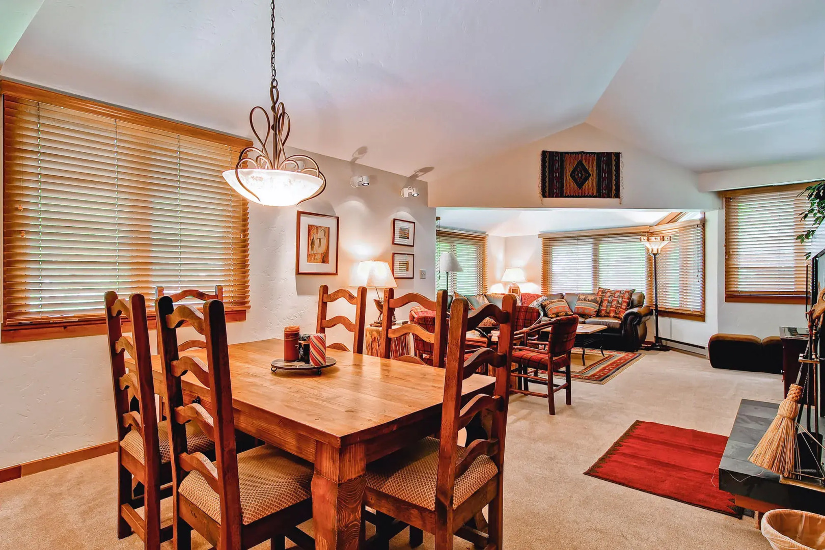 Kiva Lodge by East West Hospitality