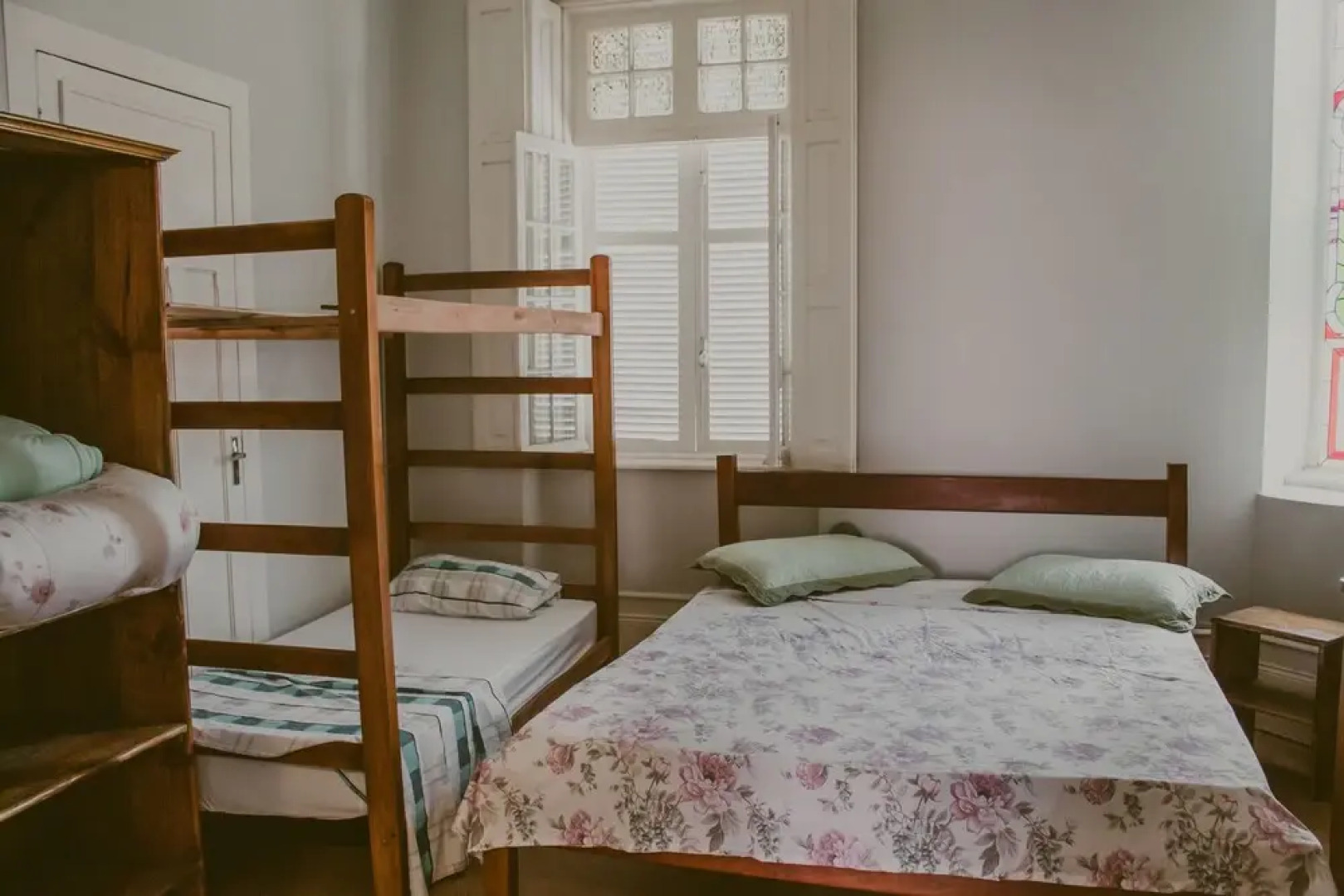 Vila Santa Eulália Hostel