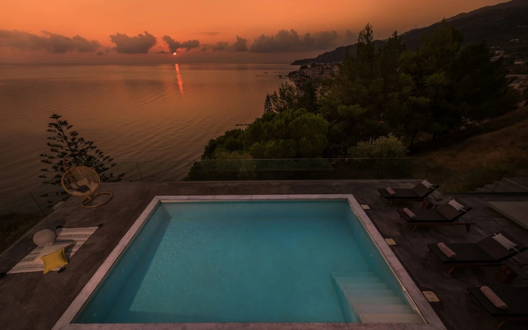 Sueño LUXURY VILLA 180 Iconic Sea View