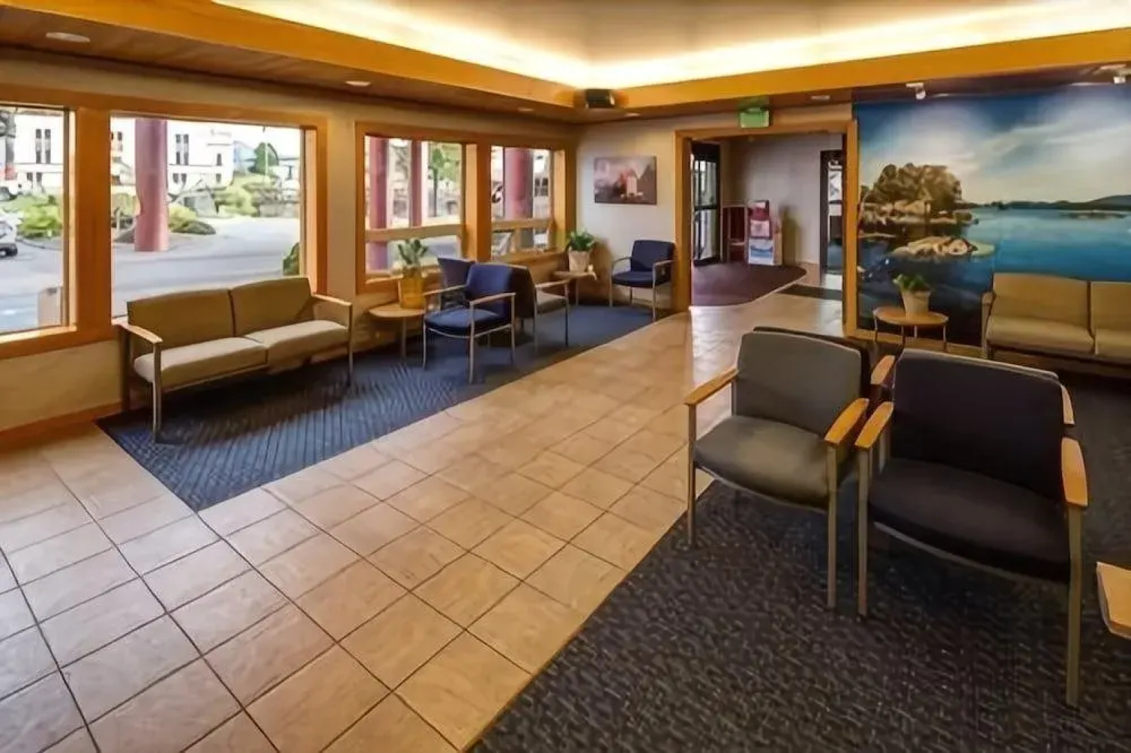 Totem Square Hotel & Marina
