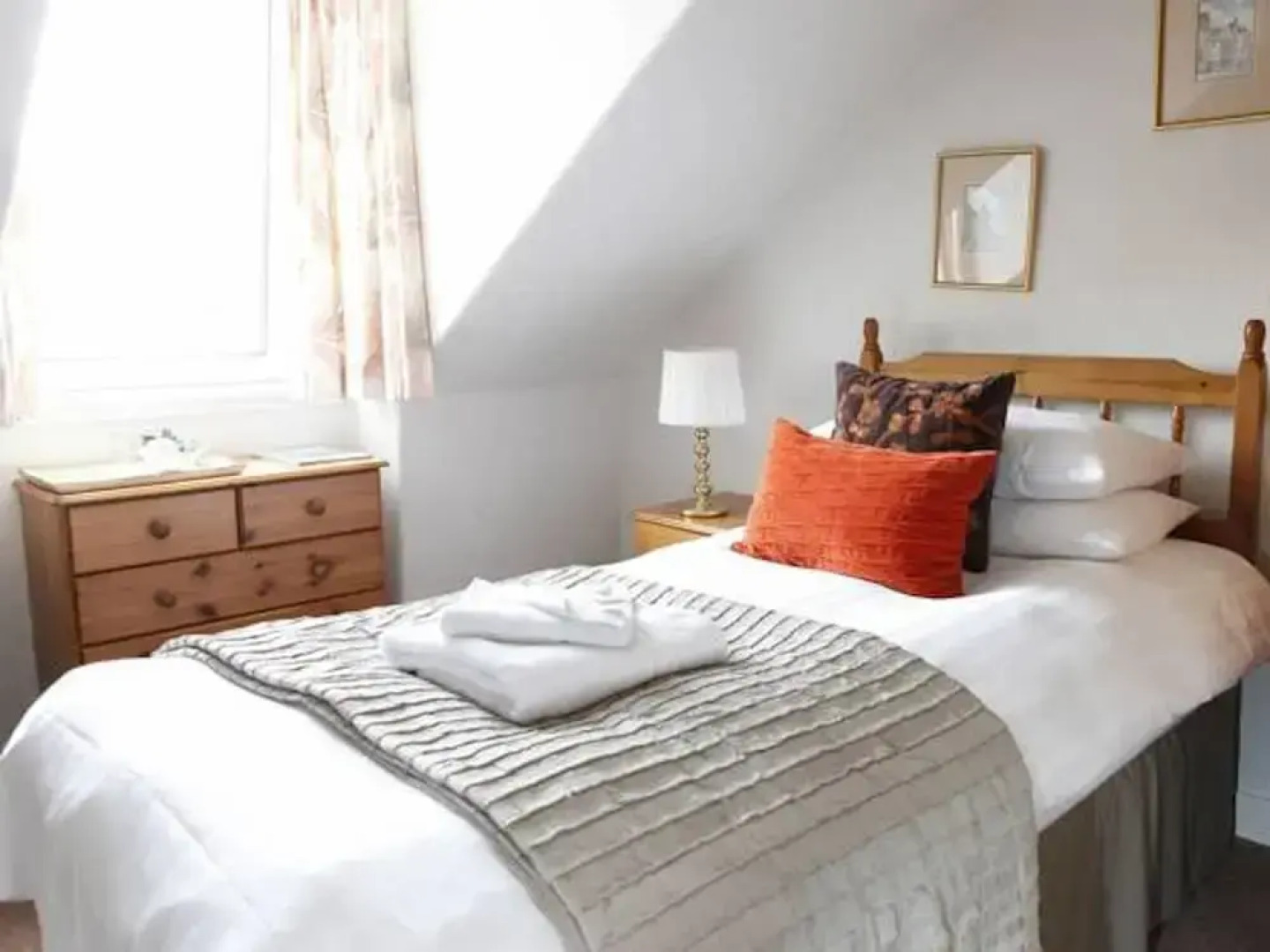 Abbotsford Guest House