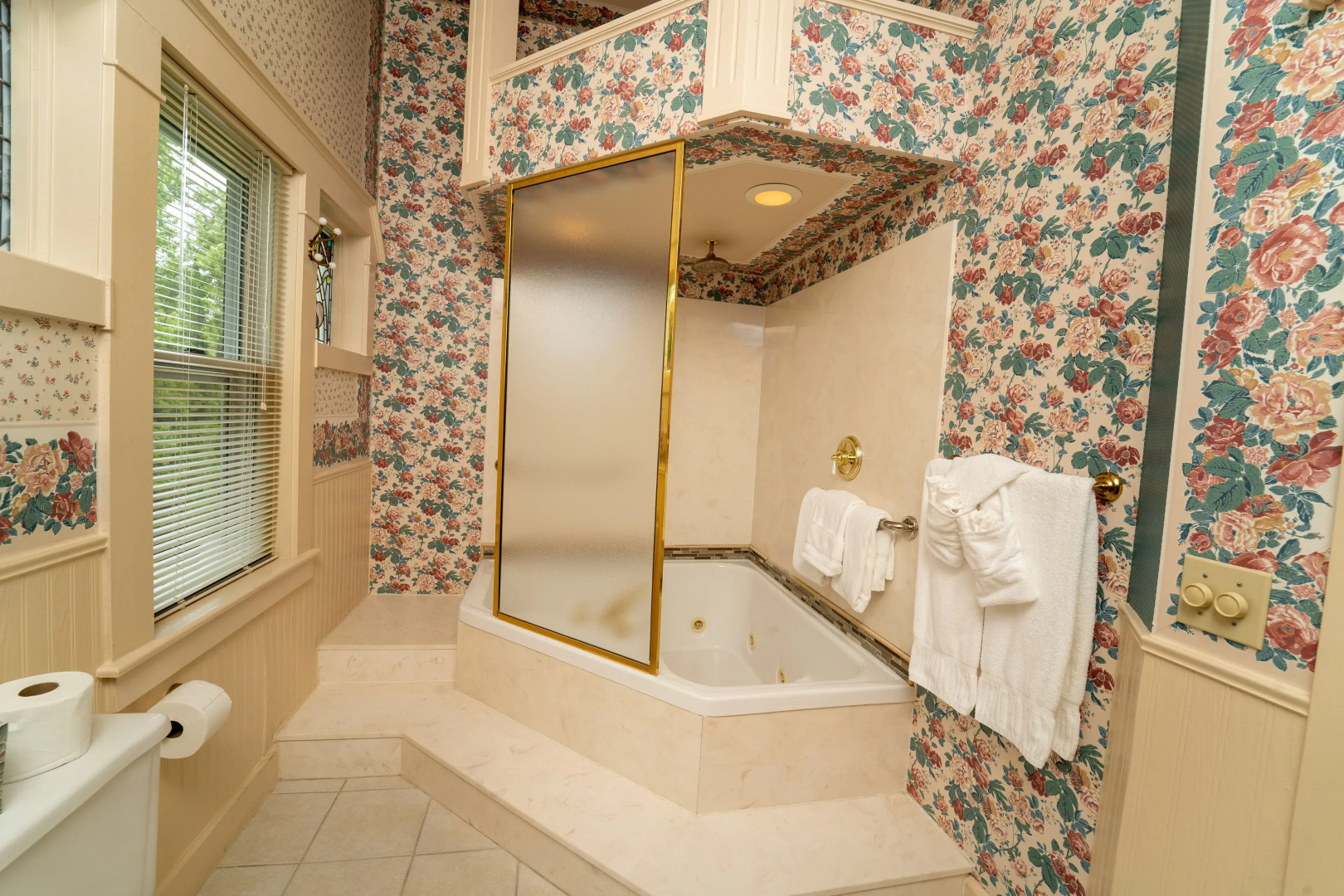 Yelton Manor Bed & Breakfast
