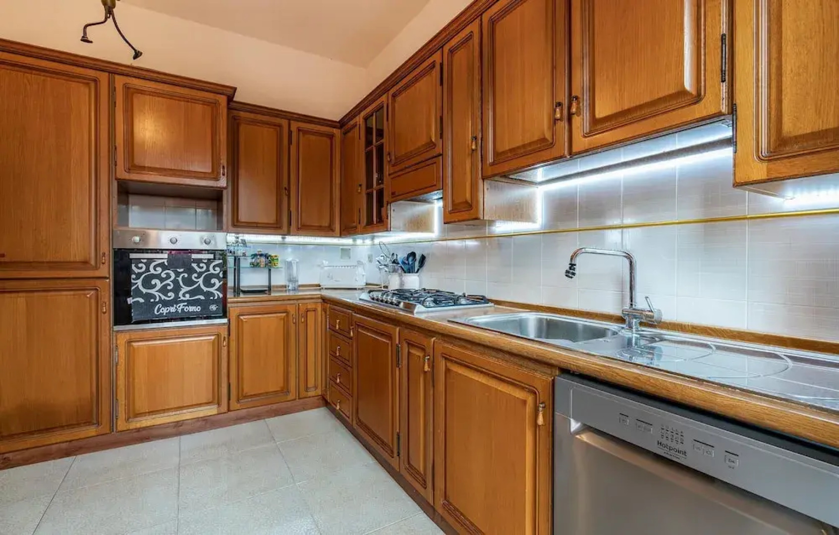 Nice Home in Martinsicuro With 4 Bedrooms and Wifi